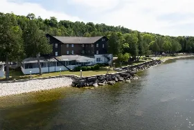 Photograph of Alpine Inn & Cottages, Egg Harbor