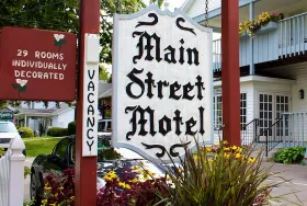 Photograph of Main Street Motel, Fish Creek