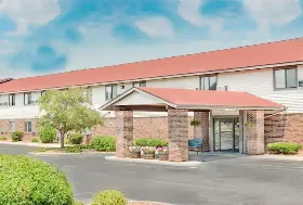 Photograph of Super 8, Green Bay