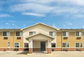 Photograph of Super 8, Fond Du Lac