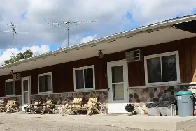 Photograph of Popp's Resort Vacation Motel & Cottages, Crivitz