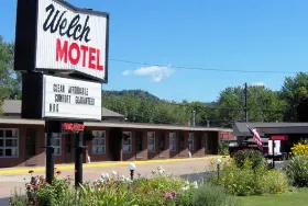 Photograph of Welch Motel, La Crosse