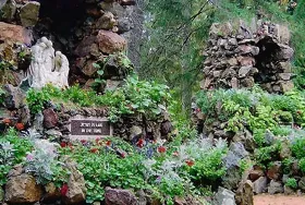 Photograph of Rudolph Grotto Gardens & Wonder Cave, Rudolph
