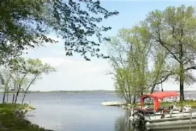 Photograph of Sportsmans Resort & Bait, Marquette