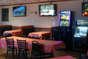 Photograph of Derango's 'the Pizza King' Restaurant, Kenosha