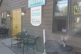 Photograph of John's Pizzaria Of Grafton, Grafton
