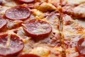 Photograph of Paul Revere’s Pizza, Milton