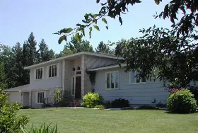 Photograph of Garden House Bed & Breakfast, Port Wing