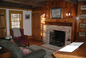 Photograph of Hickory Knoll Farm Bed & Breakfast, Fitchburg