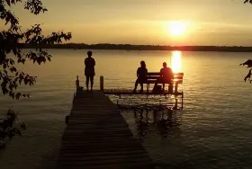 Photograph of Sunset Haven Resort, Phillips