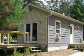 Photograph of Bay View Cabins, Elcho