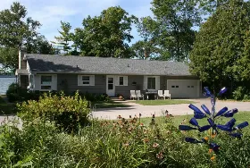 Photograph of Chapman Cottage, Sturgeon Bay