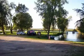 Photograph of Rivers End Resort, Markesan