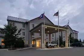 Photograph of Comfort Inn, Riverton