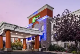 Photograph of Holiday Inn Express, Evanston