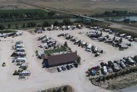 Photograph of Rivers Edge RV & Cabins Resort, Evansville