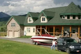Photograph of Black Mountain Lodge, Alpine