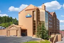 Photograph of Days Inn,