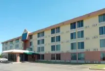 Photograph of Quality Inn ( East ),