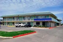 Photograph of Motel 6,