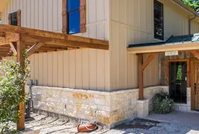 Photograph of River Bluff Cabins, Rio Frio