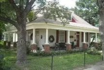 Photograph of Oak Street Cottage B&B, Roanoke
