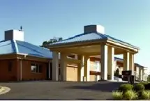 Photograph of Nuevo Inn And Suites Warrenton, 