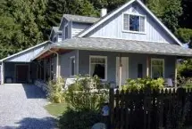 Photograph of A River's Edge Country Cottage, Gold Bar