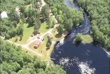 Photograph of Wolf's Eagle Lodge Resort, Loretta