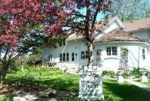 Photograph of Ye Olde Manor House Bed & Breakfast, Elkhorn