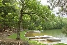Photograph of Jackson Lakeside Cottages, Saint Germain