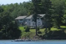 Photograph of Deperrys On The Lake, Bayfield