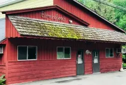 Photograph of Birmingham's Bar & Cottages, Sturgeon Bay