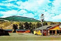 Photograph of Trail's End Motel, Dubois